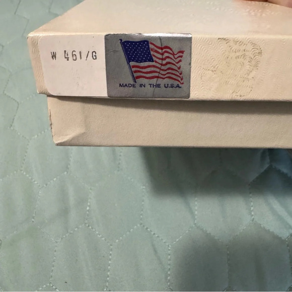 Vintage Stainless Steel 7” Praying Child Crucifix & Storage Box Religious Icon - Picture 4 of 7